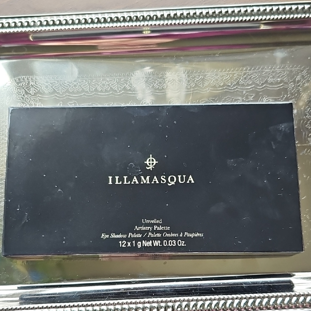 NIB Illamasqua Unveiled Artistry Palette Eyeshadow - Picture 2 of 11